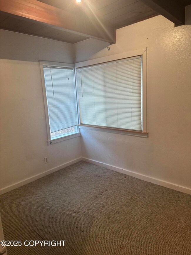 1752 W 11th Ave unit A, Anchorage, AK 99501 - photo 7