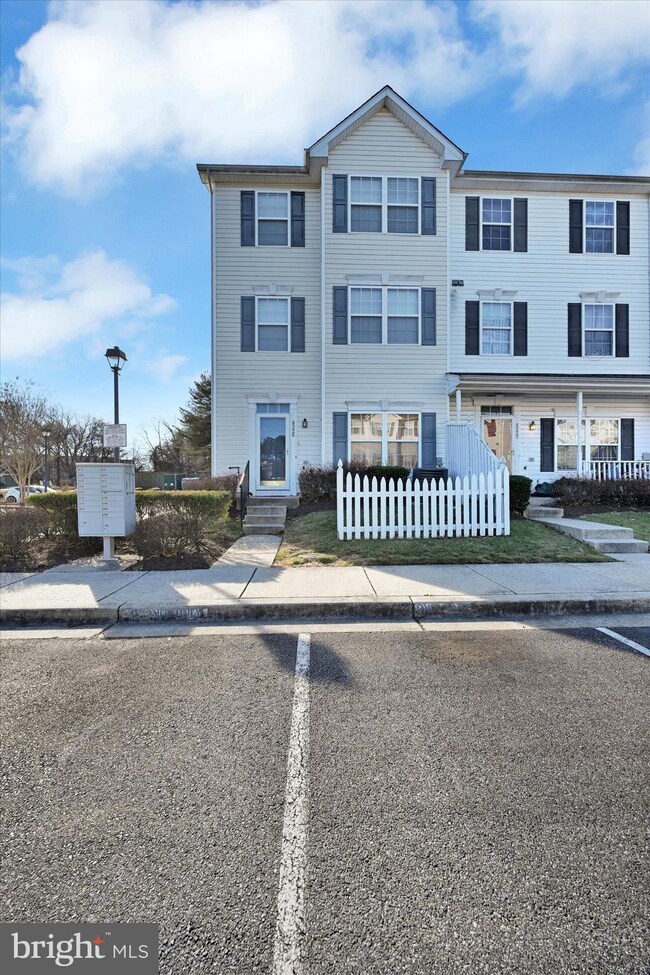 8226 Barrington Ct unit 217, Severn, MD 21144 - photo 5