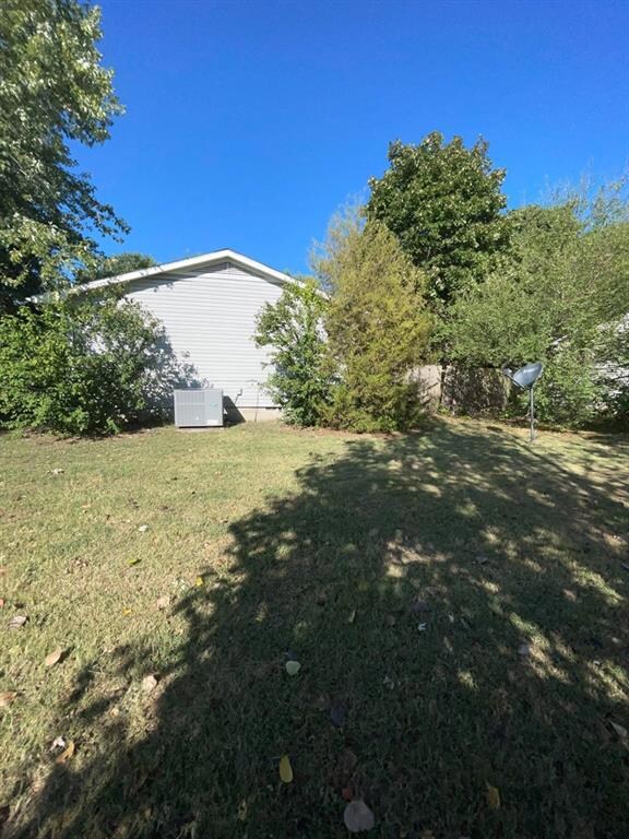405 E 6th St, Oswego, KS 67356 - photo 4