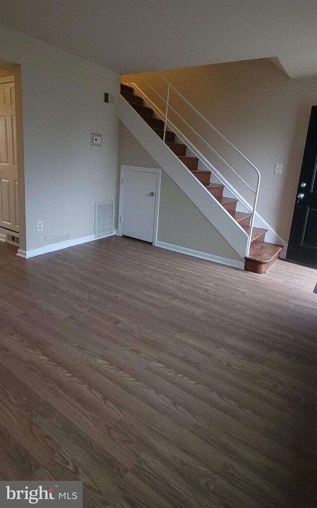 2528 Iverson St, Temple Hills, MD 20748 - photo 3