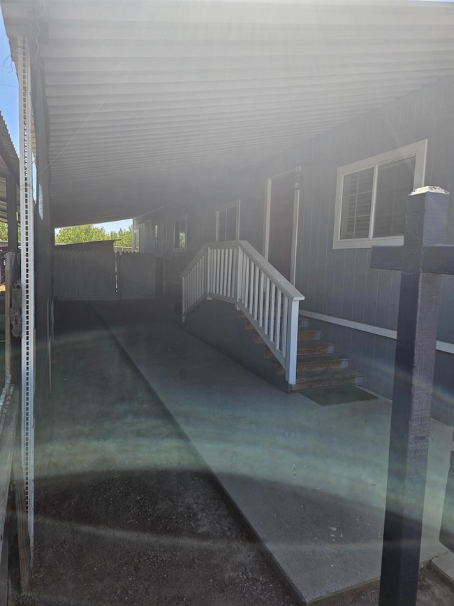 2030 E Grayson Rd unit 18, Ceres, CA 95307 - photo 4