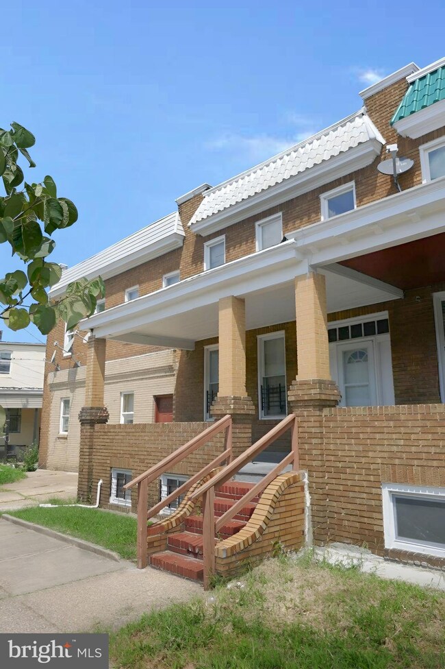 3102 Lawnview Ave, Baltimore, MD 21213 - photo 2