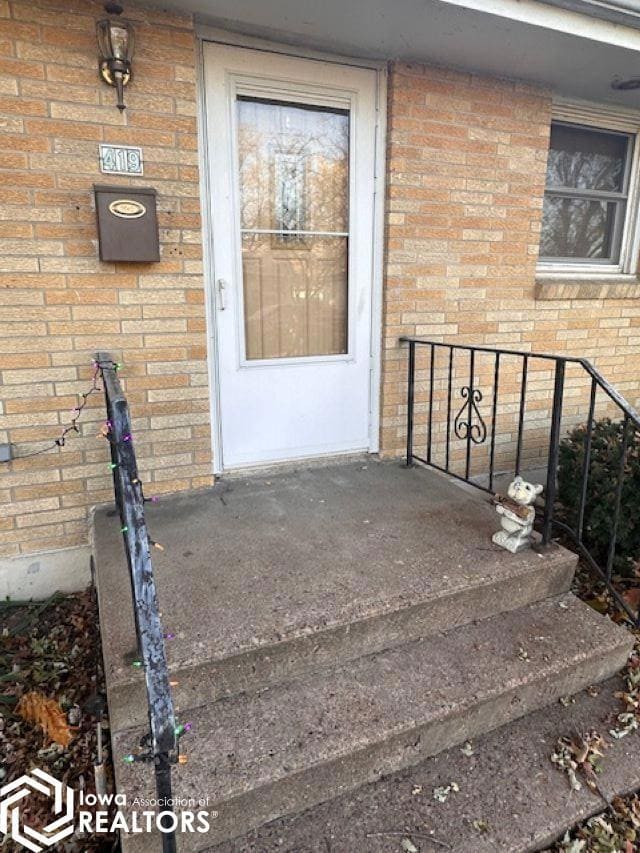 419 S Pocahontas St, Ottumwa, IA 52501 - photo 3