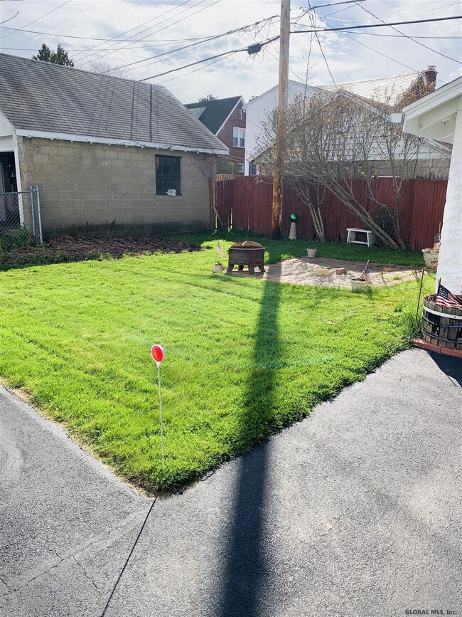 189 Sycamore St, Albany, NY 12209 - photo 4