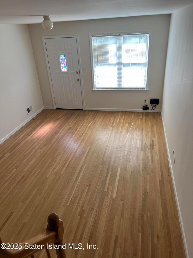 558 Oder Ave, Staten Island, NY 10304 - photo 6