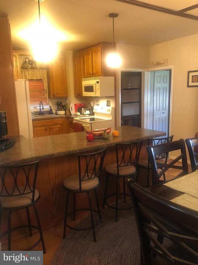 2204 Lodge Forest Dr, Sparrows Point, MD 21219 - photo 6