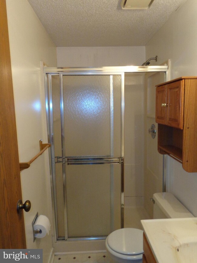 841 Oak Leaf Ct, Warrenton, VA 20186 - photo 7