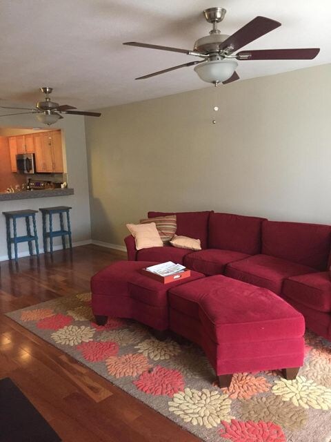 Living Room/Dining