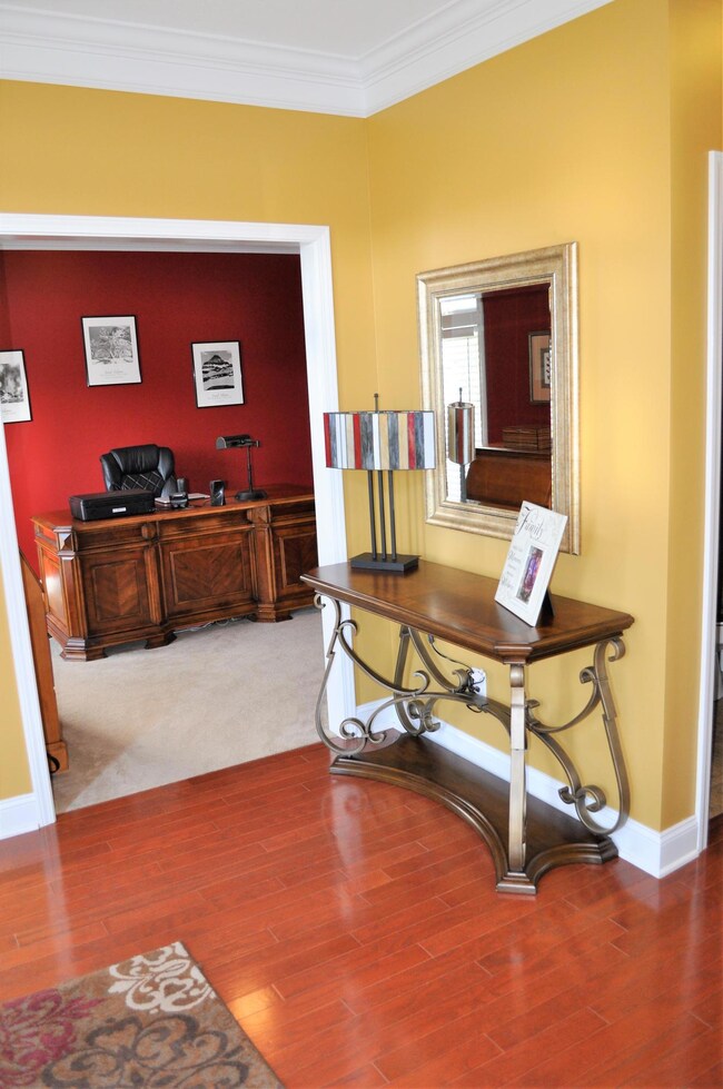 4 Foyer