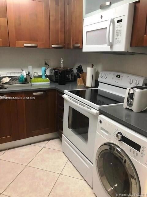 9360 Fontainebleau Blvd unit 110, Miami, FL 33172 - photo 3