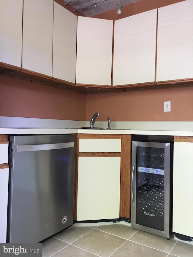 39 Oneill Ct unit A, Lawrence Township, NJ 08648 - photo 3