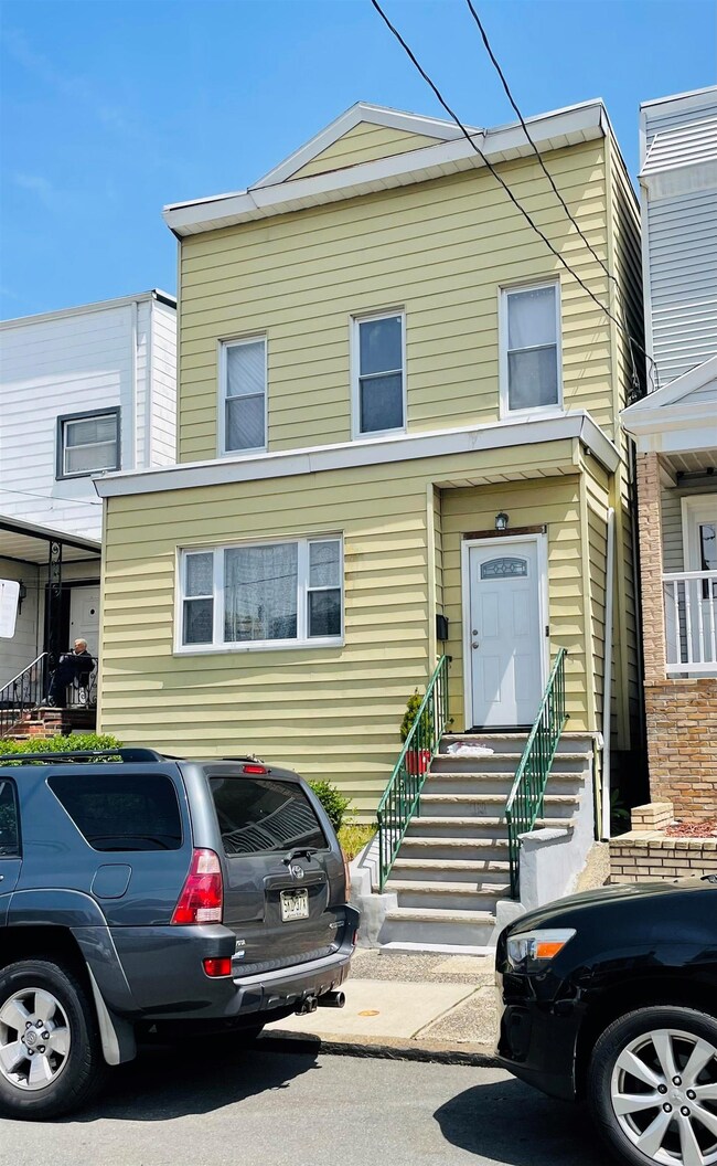 182 Bartholdi Ave, Jersey City, NJ 07305 - photo 2