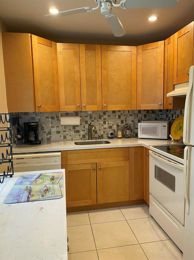 368 Piedmont H unit 3680, Delray Beach, FL 33484 - photo 2