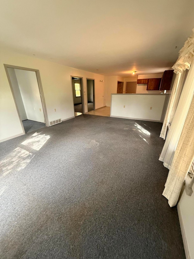 543 N Dennis Rd, Ludington, MI 49431 - photo 6