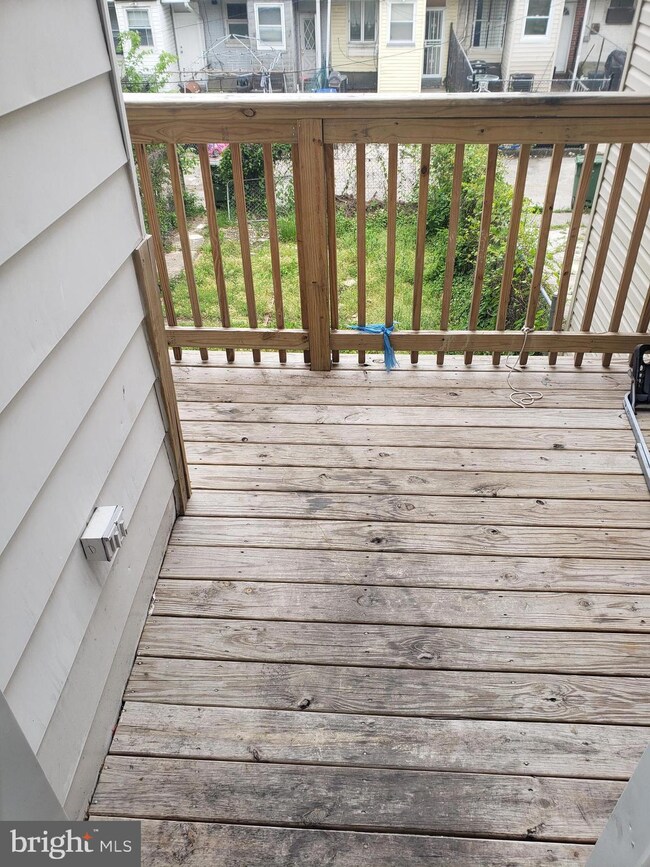 629 E 37th St, Baltimore, MD 21218 - photo 4
