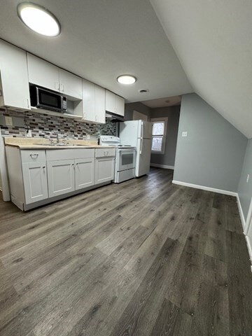 6 Apple St unit 3, Lynn, MA 01902 - photo 4