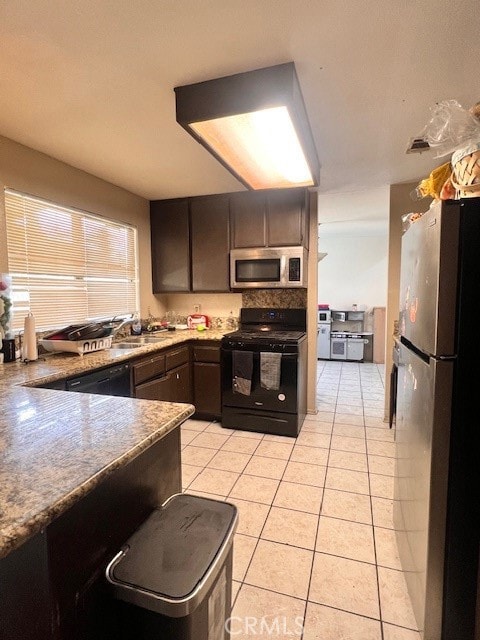 580 Wimbledon Dr, San Jacinto, CA 92583 - photo 6