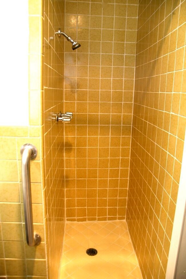 3427 Savannah Ave, El Paso, TX 79930 - photo 7