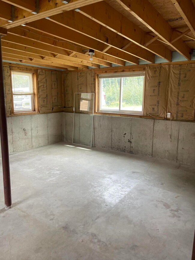 48 Hillcrest Ave, Lewiston, ME 04240 - photo 7