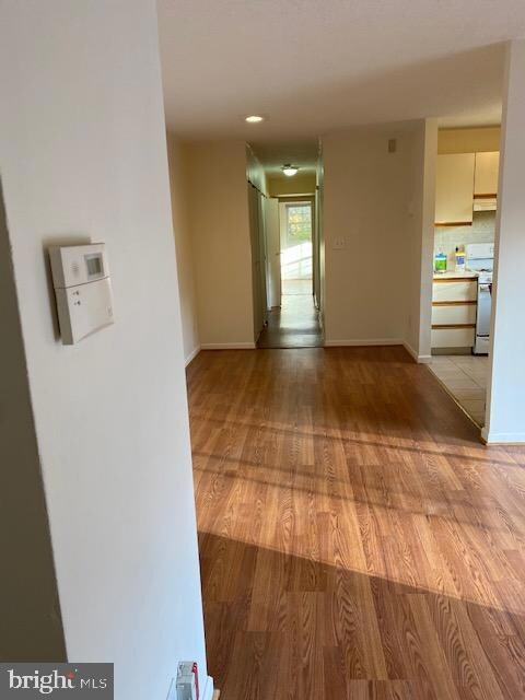 11900 Tarragon Rd unit J, Reisterstown, MD 21136 - photo 2