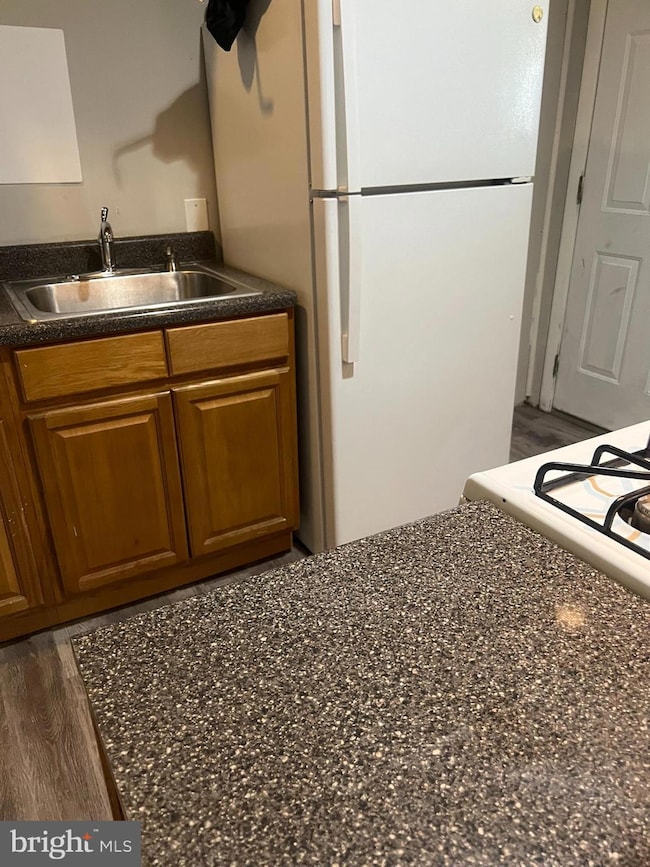 5230 Schuyler St, Philadelphia, PA 19144 - photo 7