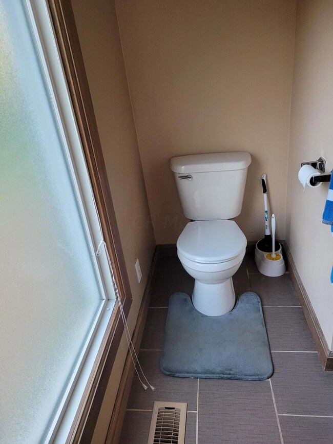 20353 Island Rd, Circleville, OH 43113 - photo 6