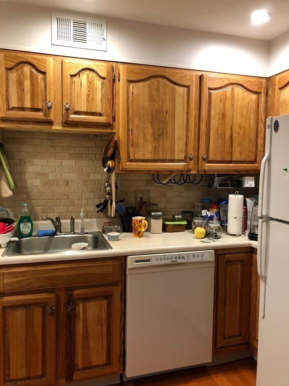 162 Quincy Shore Dr unit 65, Quincy, MA 02171 - photo 3