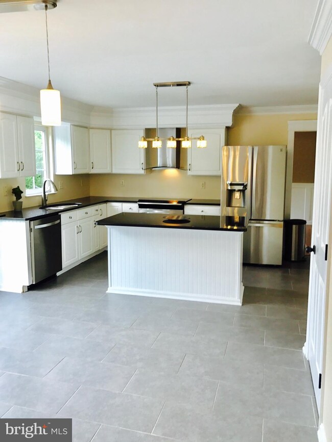 9529 Fox Farm Rd, Nottingham, MD 21236 - photo 6