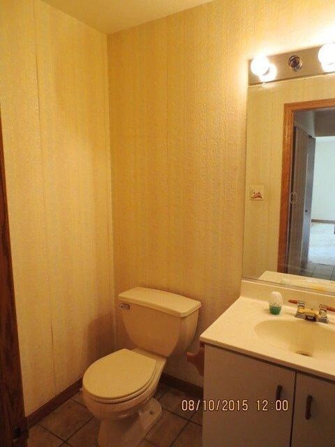 441 N Lillian St, Griffith, IN 46319 - photo 7