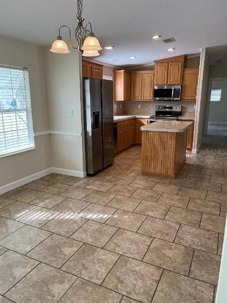 Dinette and kitchen (new appliances)