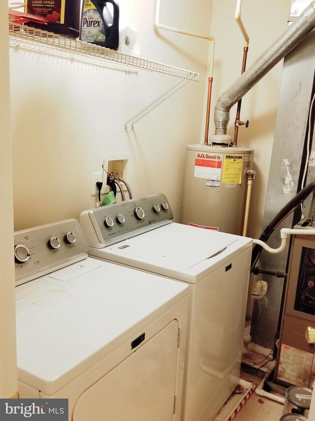 16606 Eldbridge Ln, Bowie, MD 20716 - photo 4