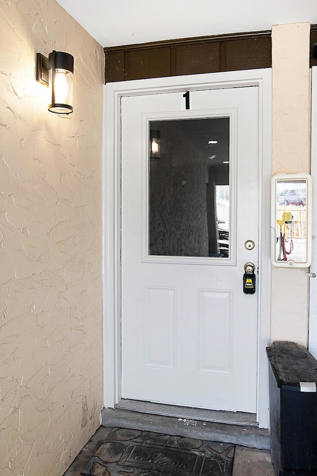 402 Marshall Ct NW unit 1, Fort Walton Beach, FL 32548 - photo 2