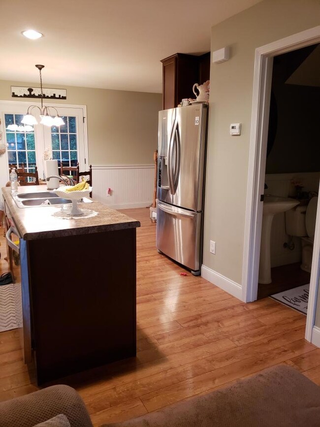 65895389-E85E-4FC5-BE57-78DD253DF90B