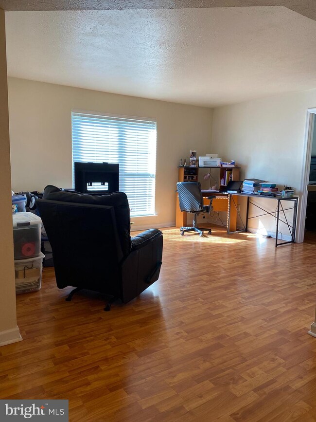 11228 Torrie Way unit G, Warrenton, VA 20187 - photo 5