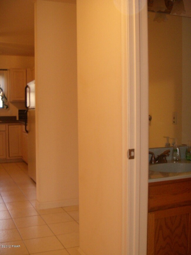 152 Spruce Run Dr, Dingmans Ferry, PA 18328 - photo 7