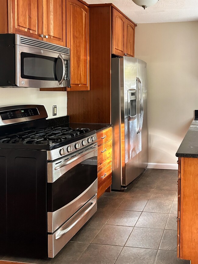 E5 Grandview Dr unit E5, South Burlington, VT 05403 - photo 4