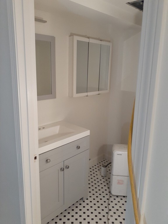 131 Lynnfield St unit 1b, Peabody, MA 01960 - photo 5