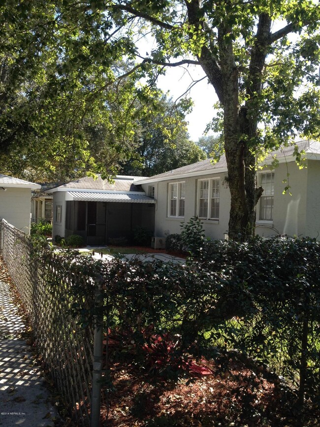 5071 Kingsbury St, Jacksonville, FL 32205 - photo 4