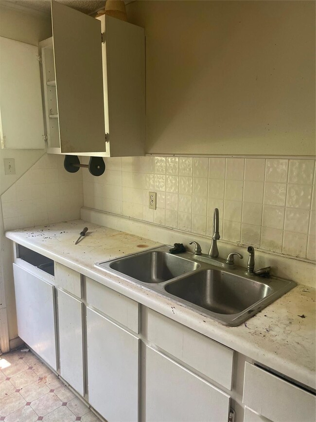 Side of Kitchen