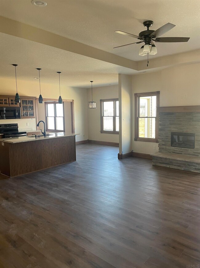 7967 Luna Way, Fort Wayne, IN 46835 - photo 2