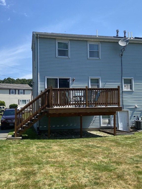 4 Fred Dolan Cir, Randolph, MA 02368 - photo 2