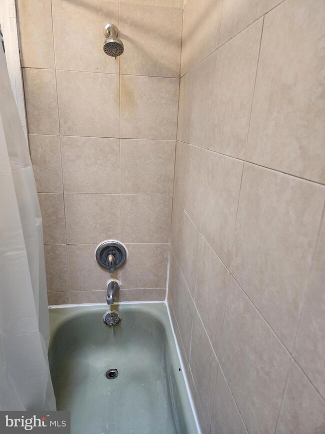 5241 Chancellor St unit 2, Philadelphia, PA 19139 - photo 3