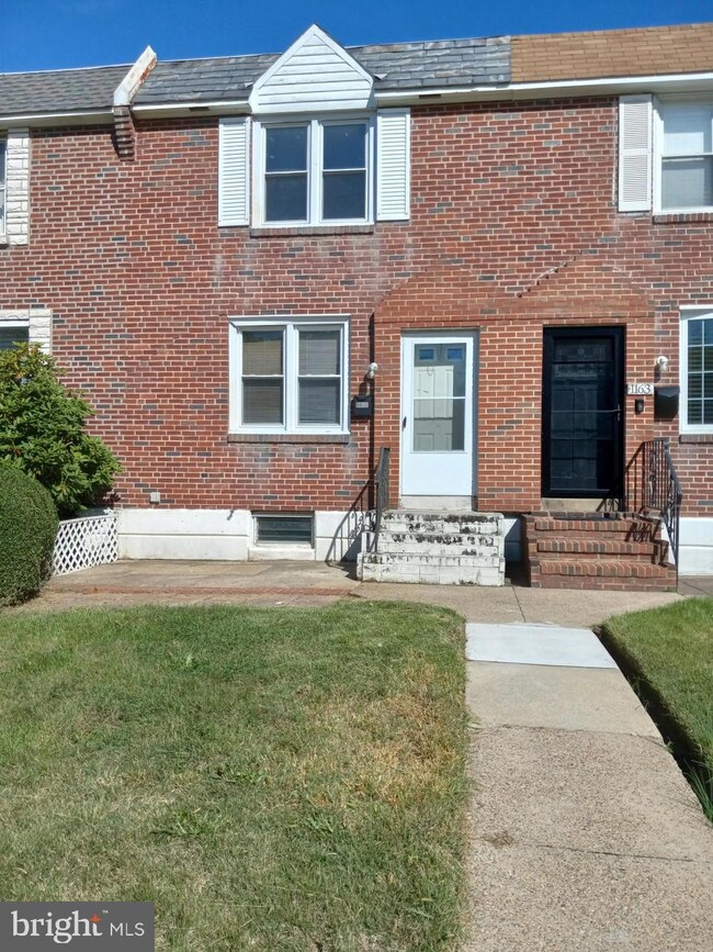 1165 Oakwood Dr, Glenolden, PA 19036 - photo 2