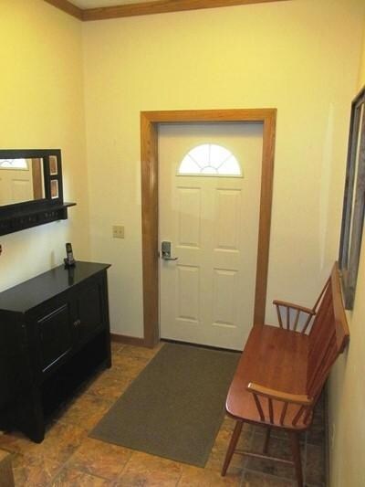 17 Loggers Run unit SOUTH MOUNTAIN 1 SNO, Dunmore, WV 24934 - photo 2