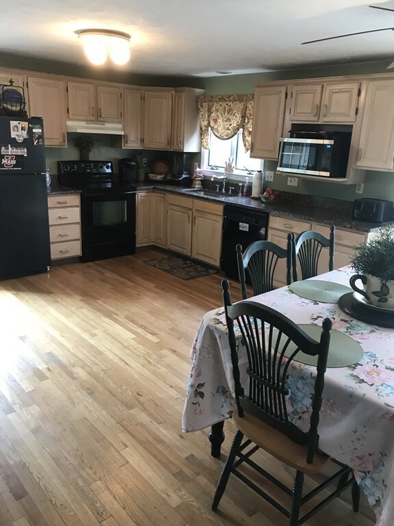 91 Hudson St, Attleboro, MA 02703 - photo 2