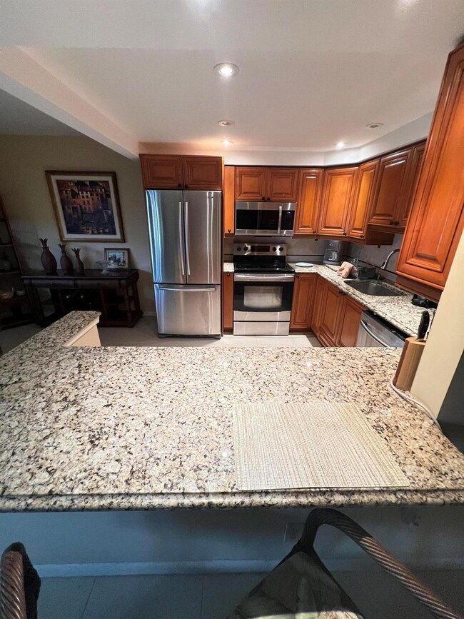 174 Somerset I unit 1740, West Palm Beach, FL 33417 - photo 3