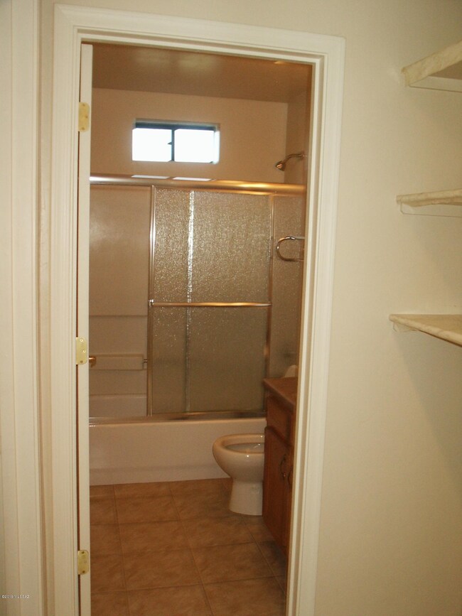 433 E Seneca St unit 2, Tucson, AZ 85705 - photo 4