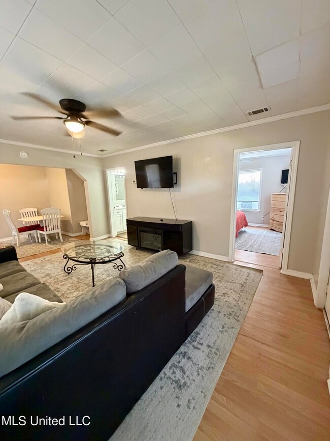 5018 Arthur St, Moss Point, MS 39563 - photo 7