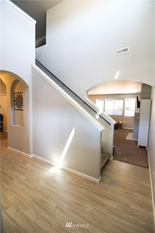 9983 Dain St SE, Yelm, WA 98597 - photo 3