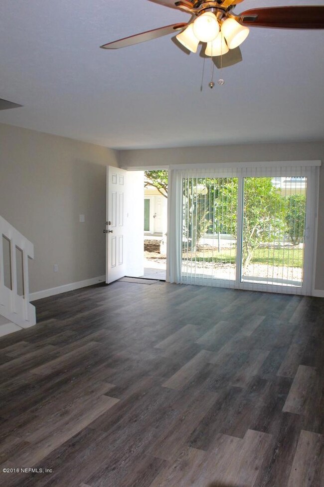 126 13th Ave S unit 4, Jacksonville Beach, FL 32250 - photo 7